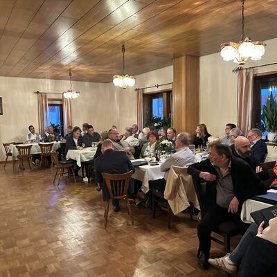 Bild vergr&ouml;&szlig;ern: Wechsel im Samtgemeinderat - Blick in den Sitzungssaal 2